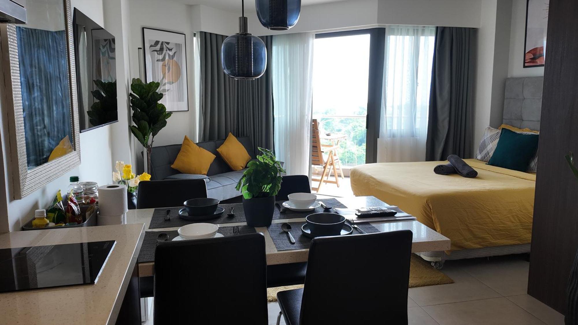 Dominiks Stylish Resort Gem Ocean View Pool Queen Bed At Tambuli 8 Floor Fast Wifi Lapu-Lapu City Exterior photo