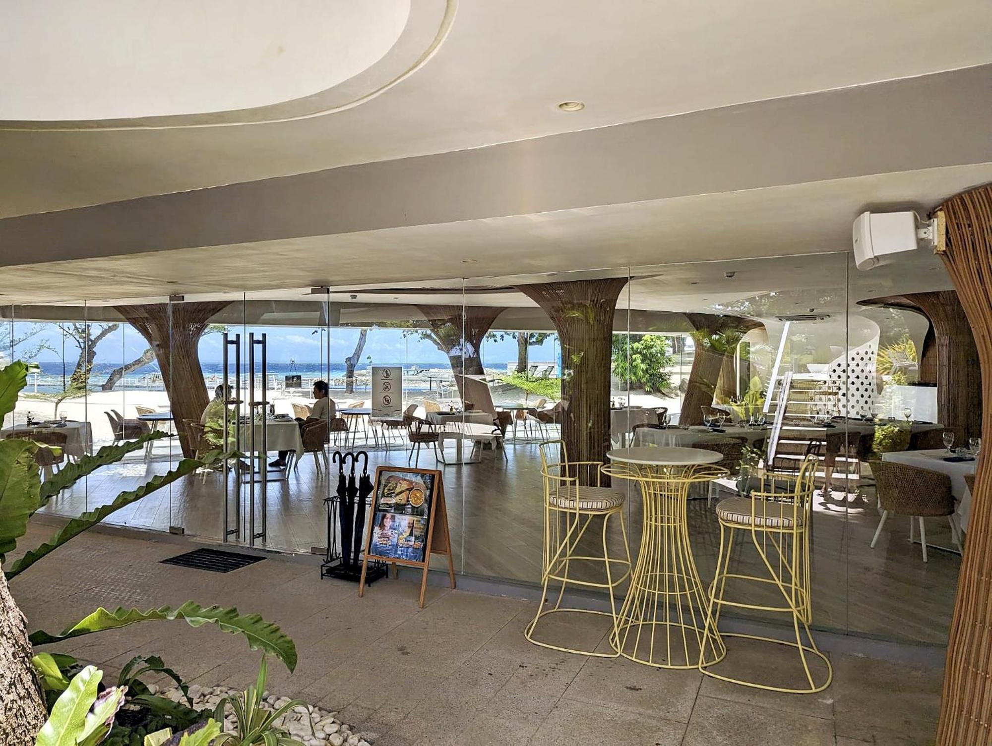 Dominiks Stylish Resort Gem Ocean View Pool Queen Bed At Tambuli 8 Floor Fast Wifi Lapu-Lapu City Exterior photo