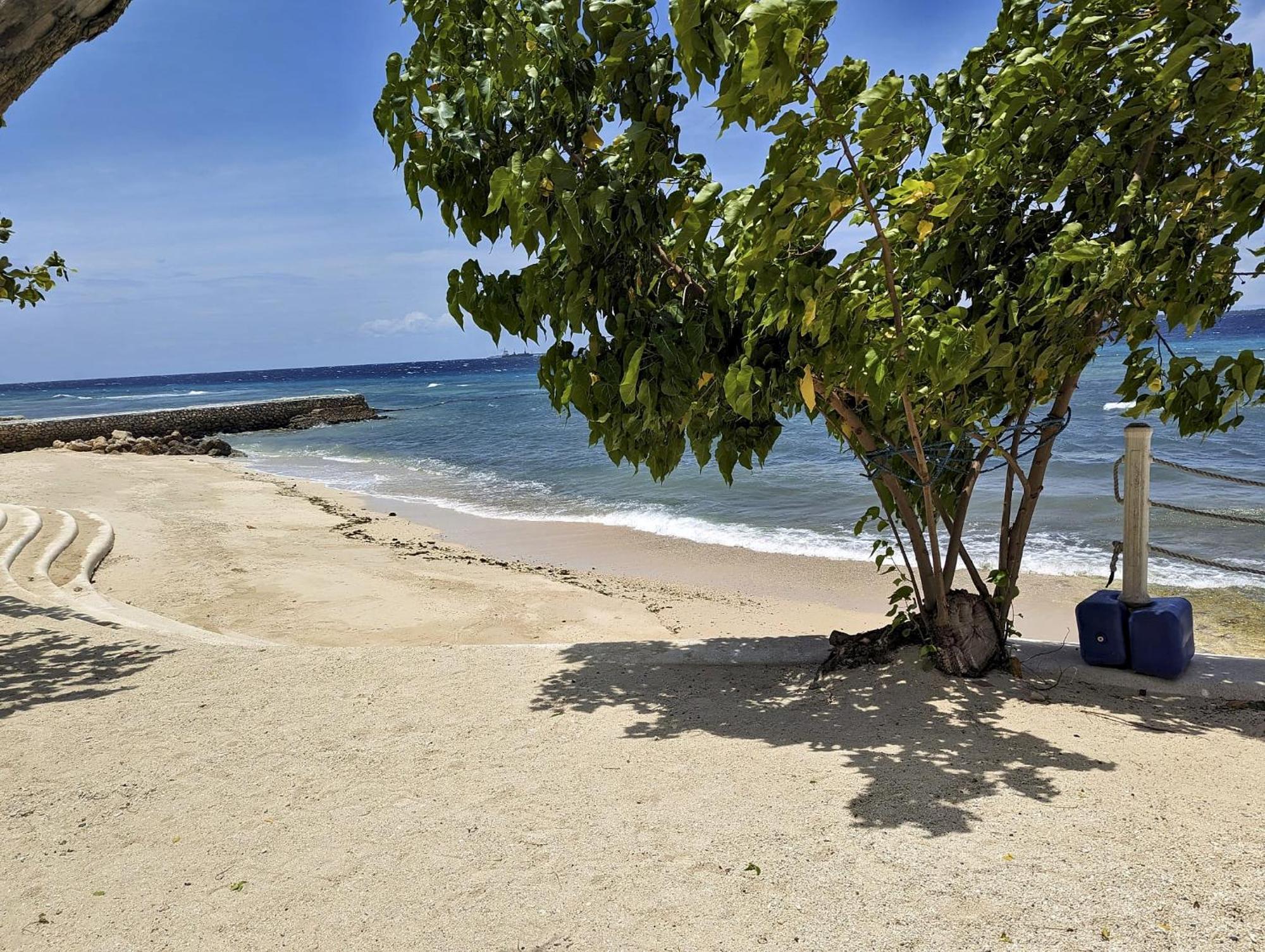 Dominiks Stylish Resort Gem Ocean View Pool Queen Bed At Tambuli 8 Floor Fast Wifi Lapu-Lapu City Exterior photo